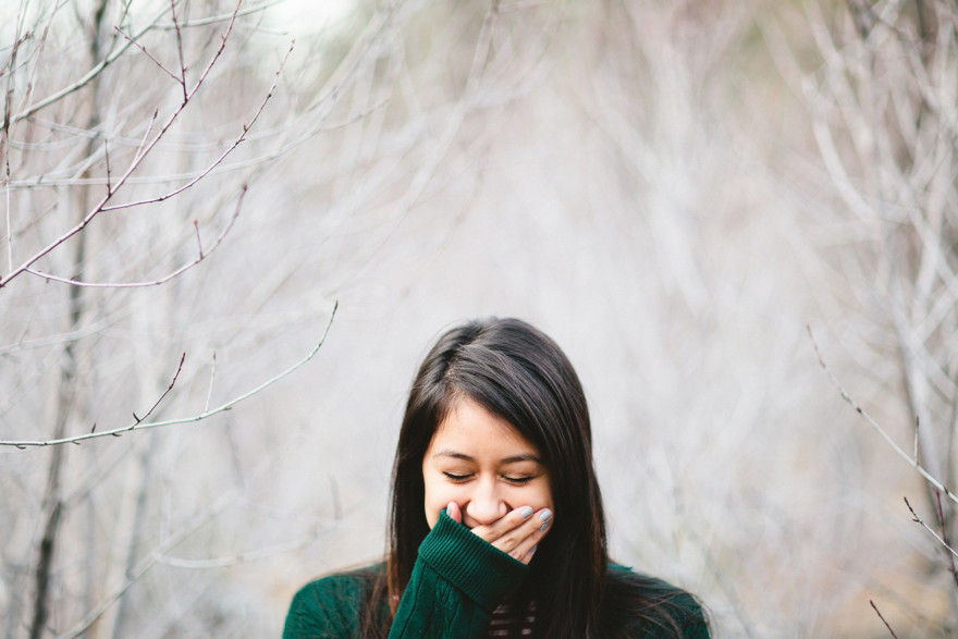 What Do I Do With My Hands? – Photo by Let's Frolic Together
