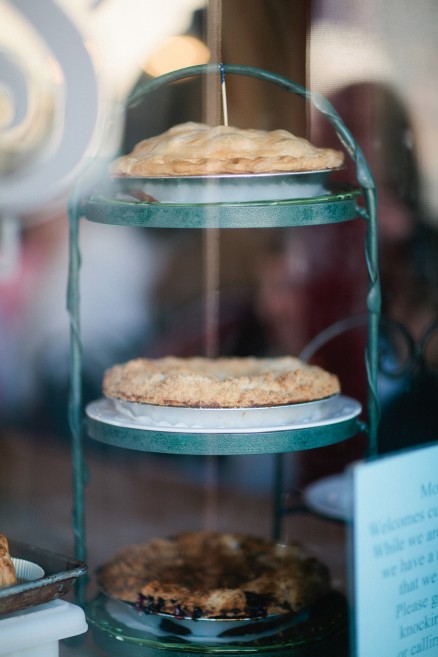 An Autumnal Day at the Orchard – Photo by Let's Frolic Together