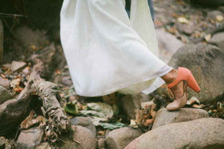Rustic Bear-Themed San Diego Garden Wedding – Photo by Let's Frolic Together
