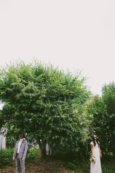 Rustic Bear-Themed San Diego Garden Wedding – Photo by Let's Frolic Together