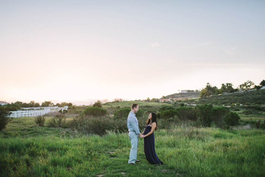 An Evening In The Country With Parents-To-Be – Photo by Let's Frolic Together