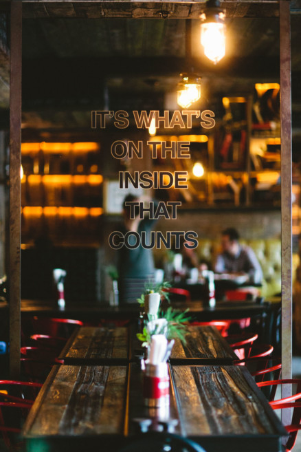 Cocktails and Cuddling – Photo by Let's Frolic Together