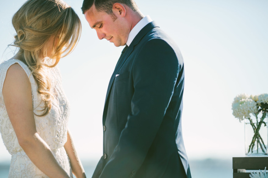 Sunny love at the Broadway Pier – Photo by Let's Frolic Together