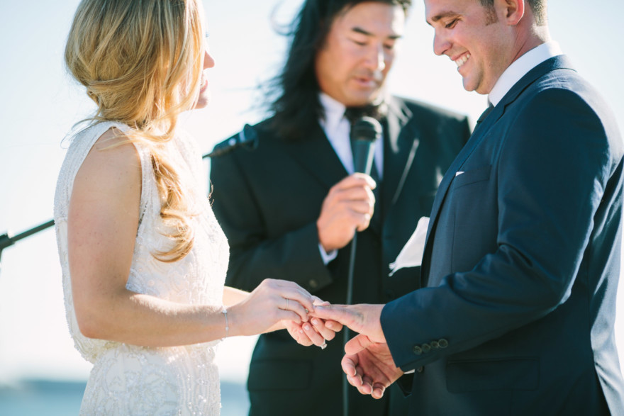 Sunny love at the Broadway Pier – Photo by Let's Frolic Together