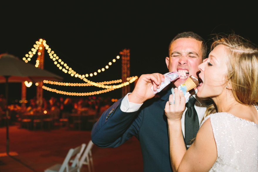 Sunny love at the Broadway Pier – Photo by Let's Frolic Together