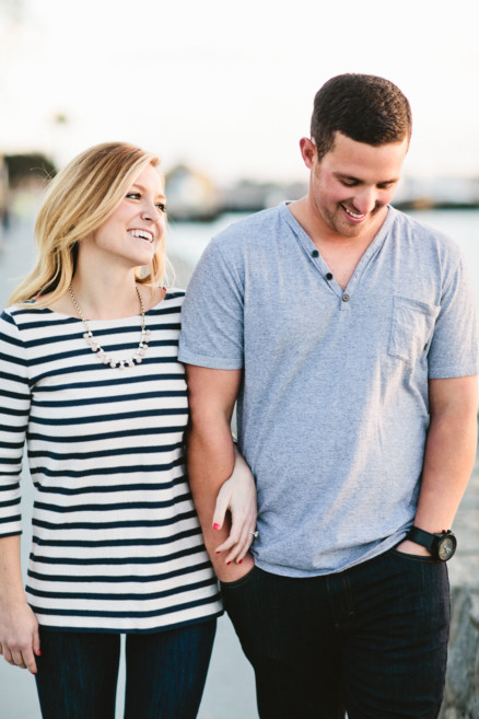 Seaside Love – Photo by Let's Frolic Together