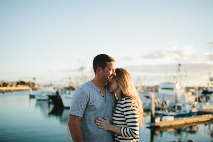 Seaside Love – Photo by Let's Frolic Together