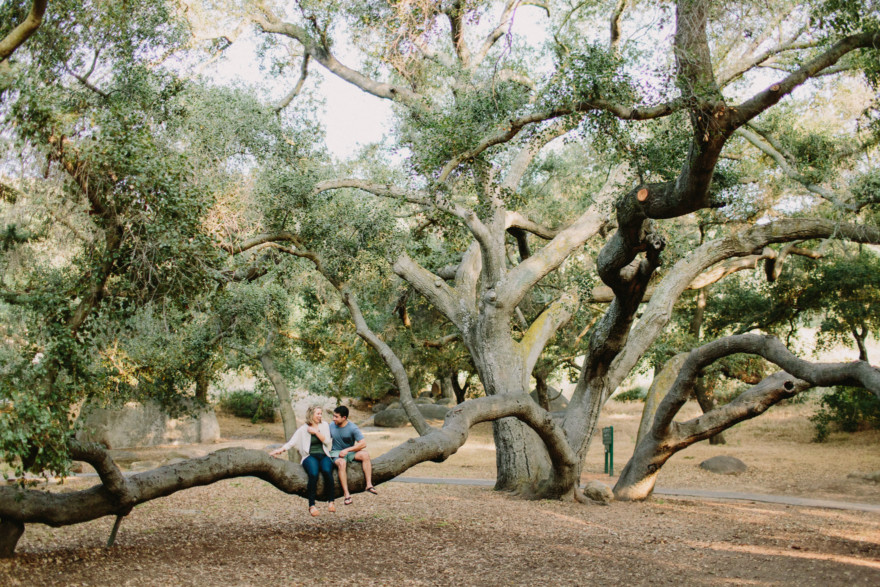 Rustic Snuggles in the Hills – Photo by Let's Frolic Together