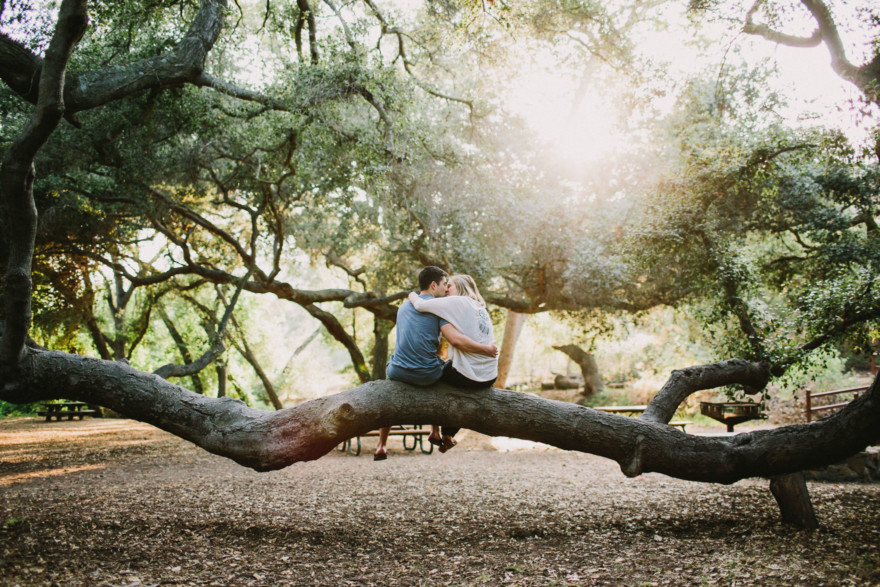Rustic Snuggles in the Hills – Photo by Let's Frolic Together