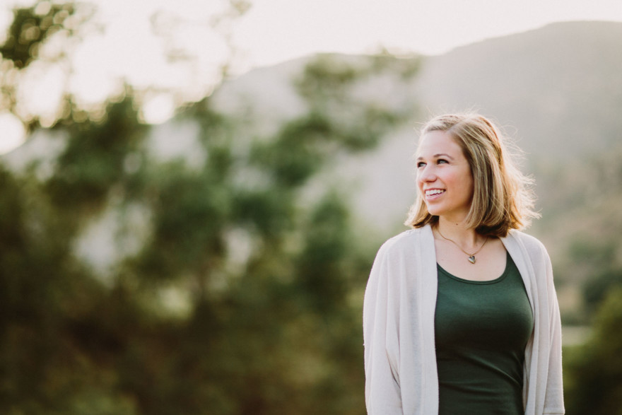Rustic Snuggles in the Hills – Photo by Let's Frolic Together