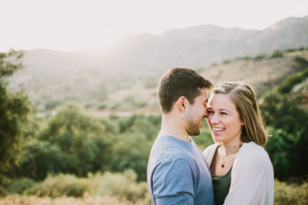 Rustic Snuggles in the Hills – Photo by Let's Frolic Together