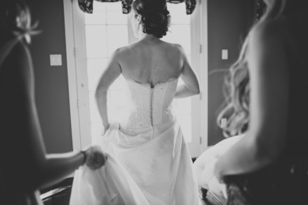 Playful Backyard Phoenix Wedding – Photo by Let's Frolic Together
