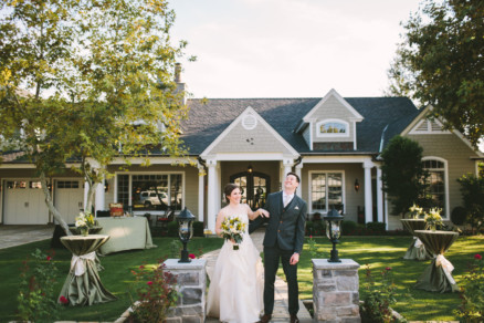 Playful Backyard Phoenix Wedding – Photo by Let's Frolic Together