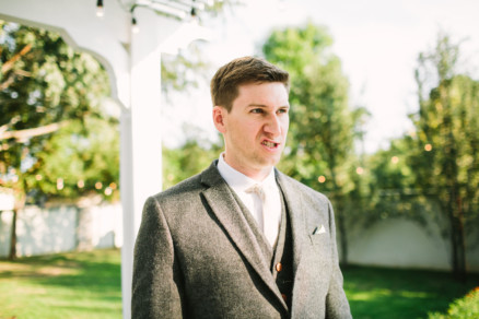 Playful Backyard Phoenix Wedding – Photo by Let's Frolic Together