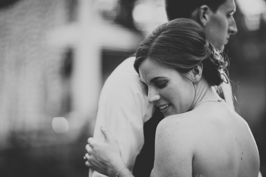 Playful Backyard Phoenix Wedding – Photo by Let's Frolic Together