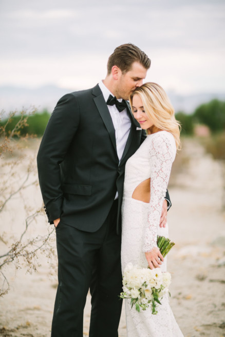 Modern Glam Palm Springs Wedding – Photo by Let's Frolic Together