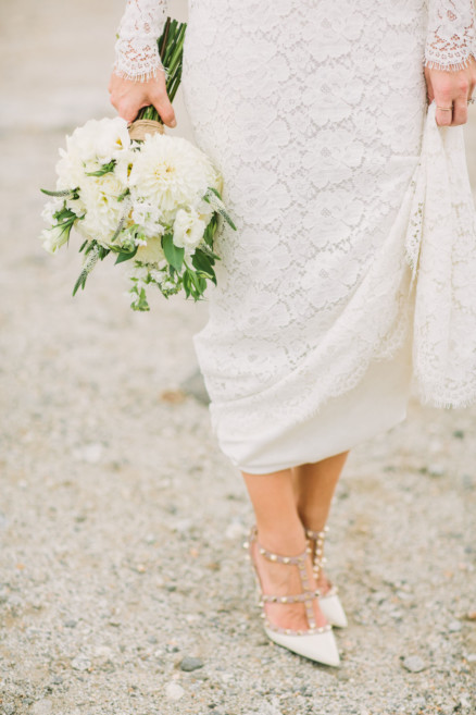 Modern Glam Palm Springs Wedding – Photo by Let's Frolic Together