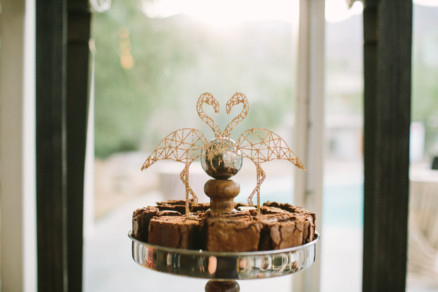 Modern Glam Palm Springs Wedding – Photo by Let's Frolic Together