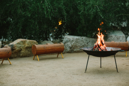 Modern Glam Palm Springs Wedding – Photo by Let's Frolic Together