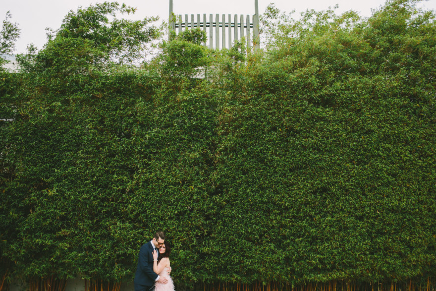 Rockin’ Retro Pearl Hotel Wedding – Photo by Let's Frolic Together