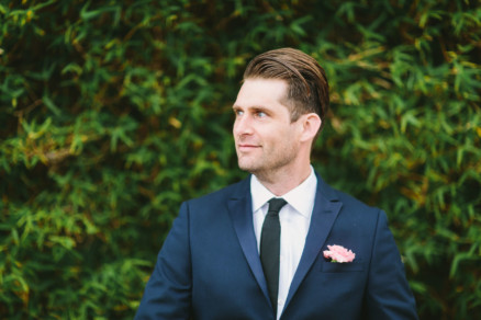Rockin’ Retro Pearl Hotel Wedding – Photo by Let's Frolic Together