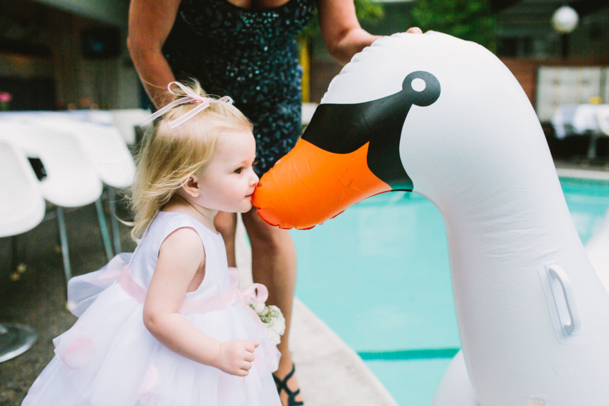 Rockin’ Retro Pearl Hotel Wedding – Photo by Let's Frolic Together