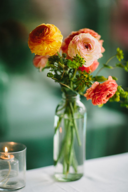 Rockin’ Retro Pearl Hotel Wedding – Photo by Let's Frolic Together