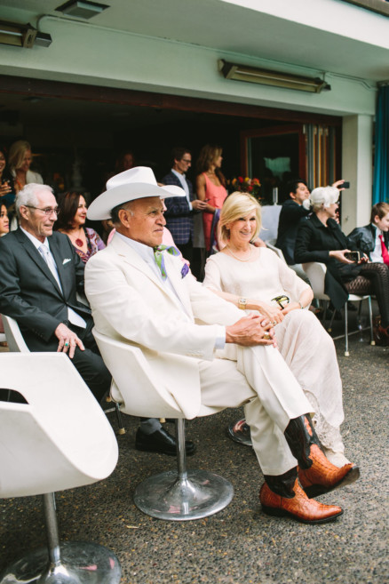 Rockin’ Retro Pearl Hotel Wedding – Photo by Let's Frolic Together