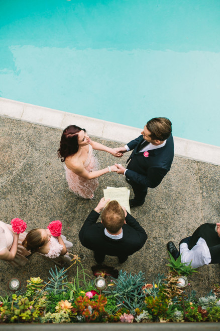 Rockin’ Retro Pearl Hotel Wedding – Photo by Let's Frolic Together