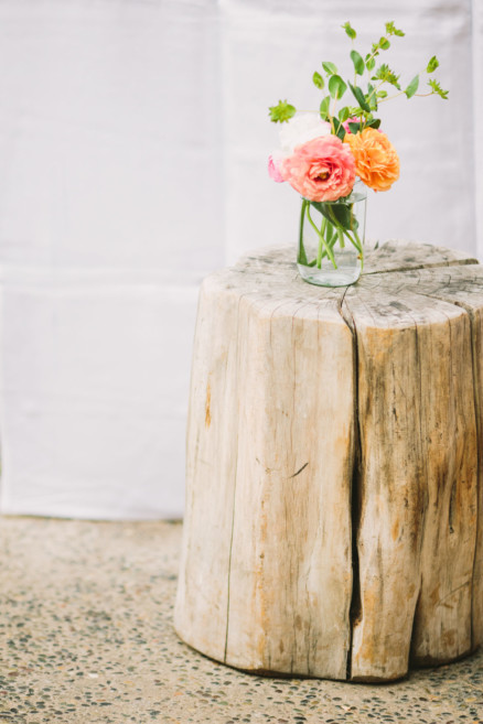 Rockin’ Retro Pearl Hotel Wedding – Photo by Let's Frolic Together