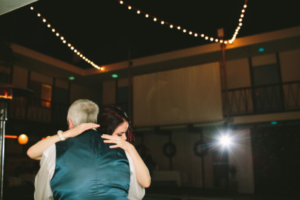 Rockin’ Retro Pearl Hotel Wedding – Photo by Let's Frolic Together