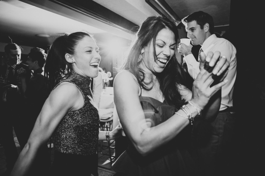 Rockin’ Retro Pearl Hotel Wedding – Photo by Let's Frolic Together
