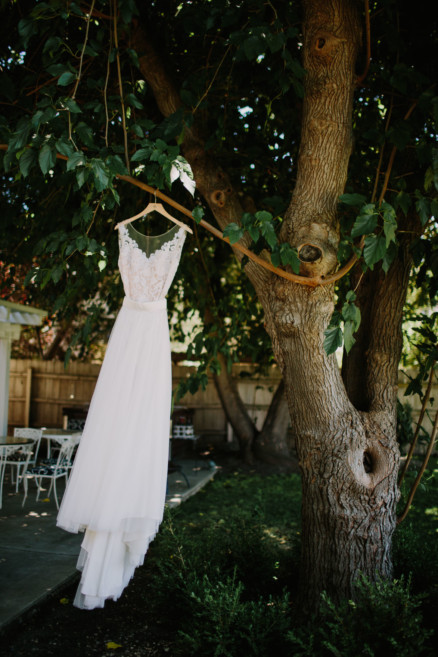 Glowing Gainey Vineyard Wedding – Photo by Let's Frolic Together