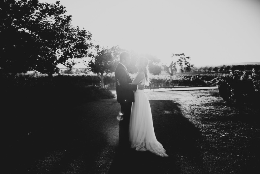 Glowing Gainey Vineyard Wedding – Photo by Let's Frolic Together