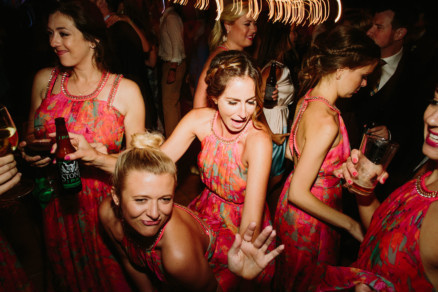 Glowing Gainey Vineyard Wedding – Photo by Let's Frolic Together