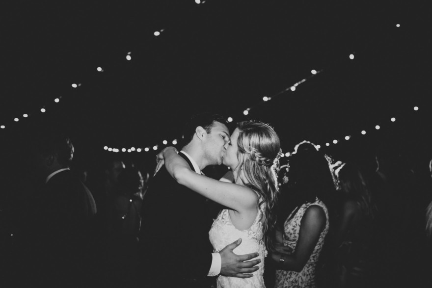 Glowing Gainey Vineyard Wedding – Photo by Let's Frolic Together