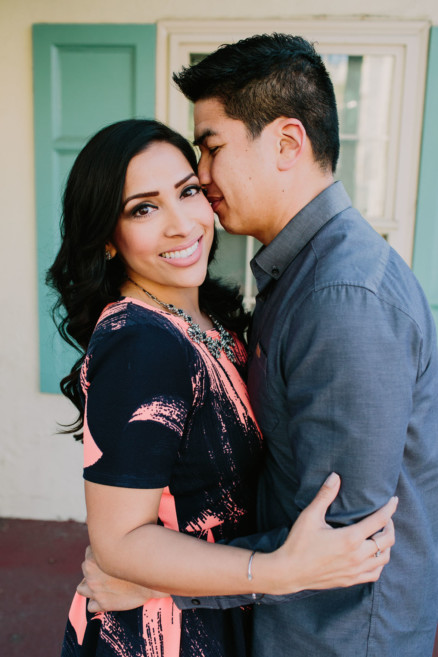 Sweet & Snuggly Urban Engagement – Photo by Let's Frolic Together