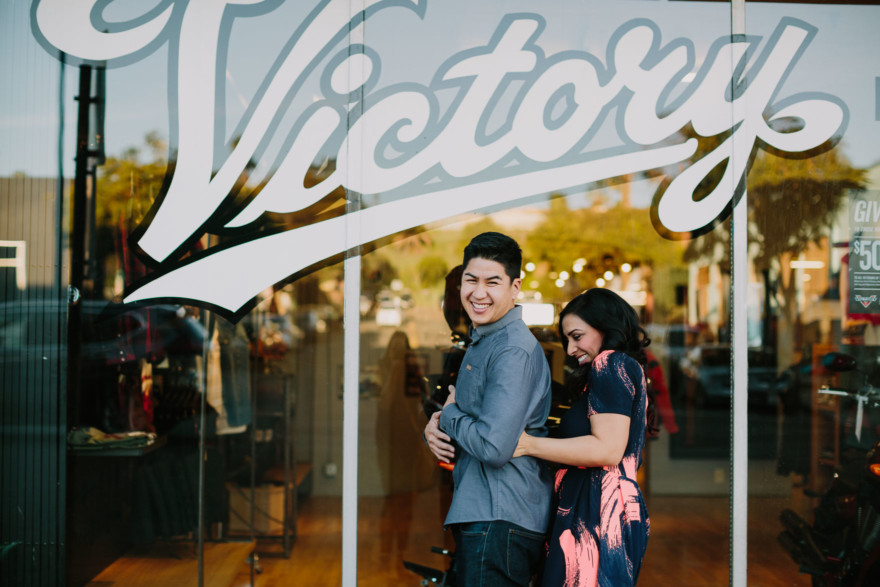 Sweet & Snuggly Urban Engagement – Photo by Let's Frolic Together