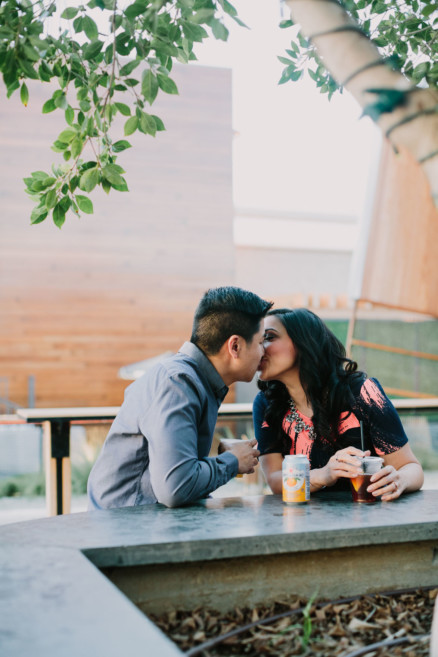 Sweet & Snuggly Urban Engagement – Photo by Let's Frolic Together