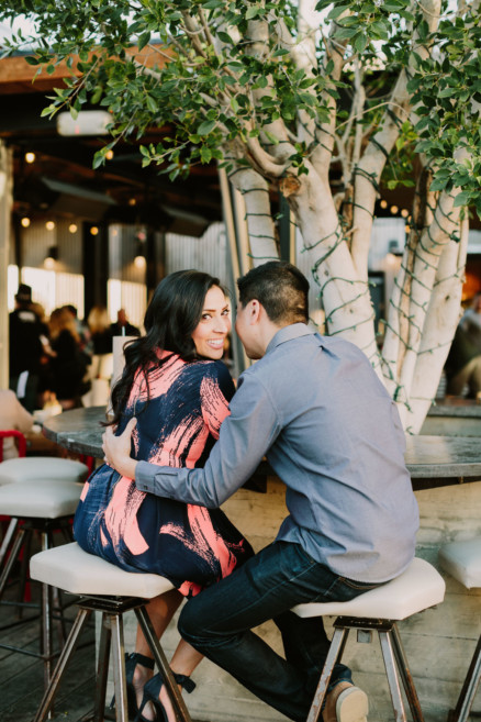 Sweet & Snuggly Urban Engagement – Photo by Let's Frolic Together