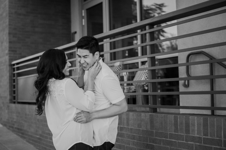 Sweet & Snuggly Urban Engagement – Photo by Let's Frolic Together