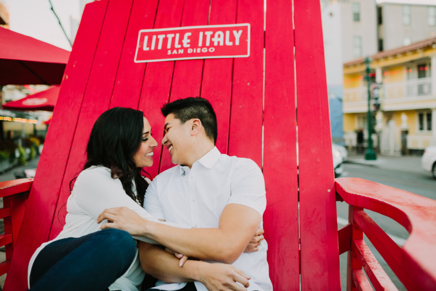 Sweet & Snuggly Urban Engagement – Photo by Let's Frolic Together