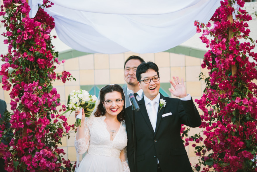 Love in 1940s LA at the Oviatt – Photo by Let's Frolic Together