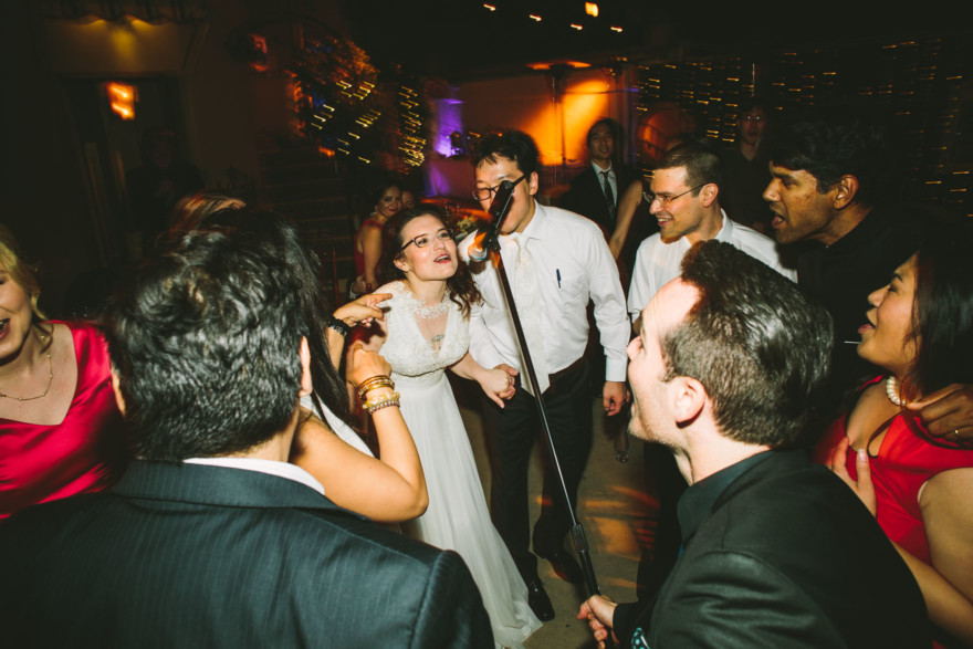 Love in 1940s LA at the Oviatt – Photo by Let's Frolic Together