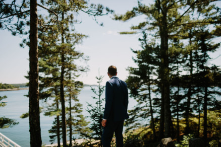 A Dreamy Seaside Union in Maine – Photo by Let's Frolic Together
