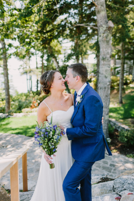 A Dreamy Seaside Union in Maine – Photo by Let's Frolic Together