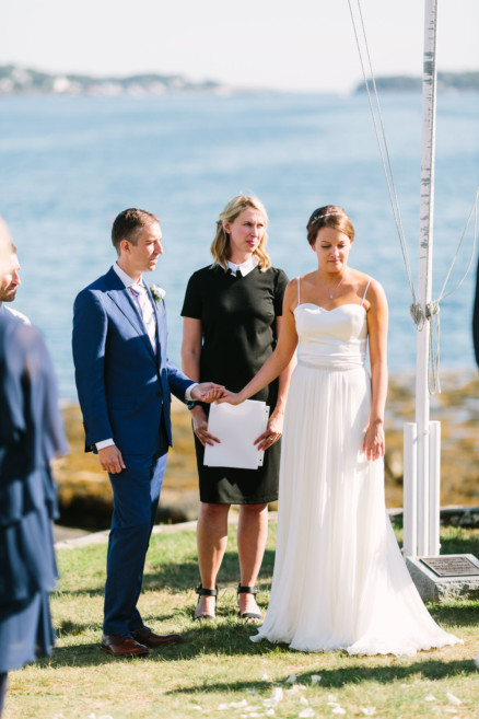 A Dreamy Seaside Union in Maine – Photo by Let's Frolic Together
