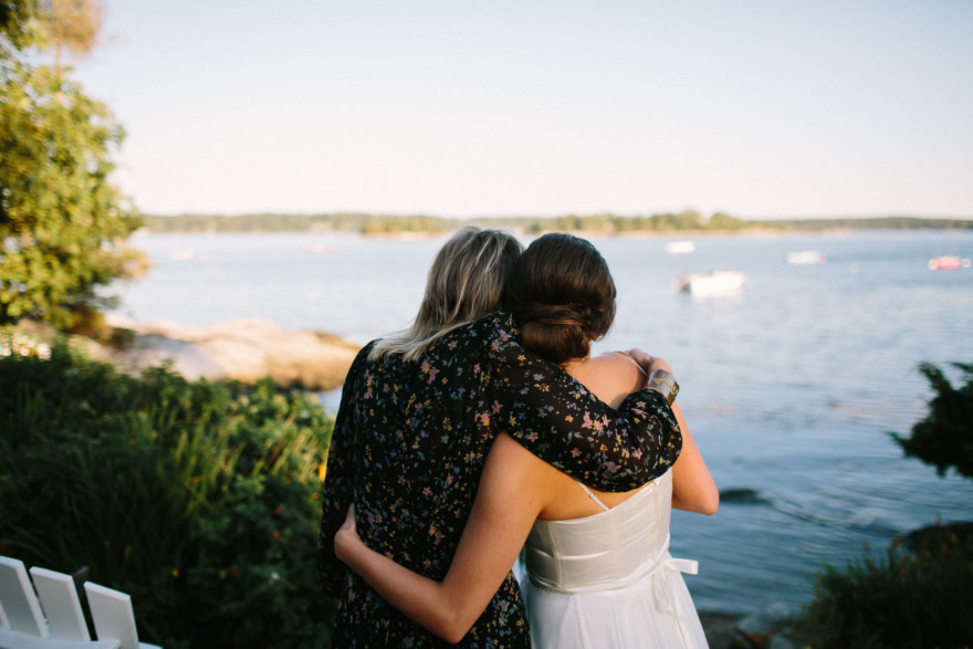 A Dreamy Seaside Union in Maine – Photo by Let's Frolic Together