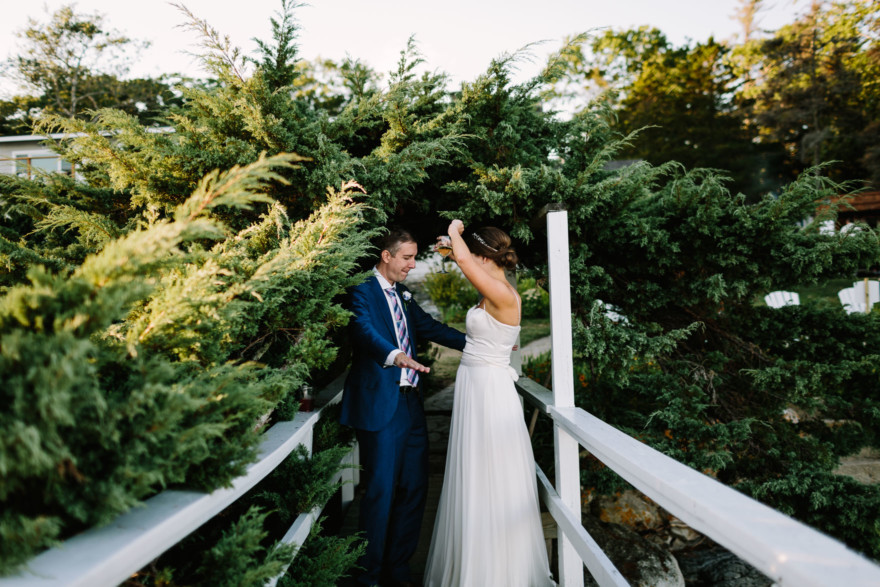 A Dreamy Seaside Union in Maine – Photo by Let's Frolic Together
