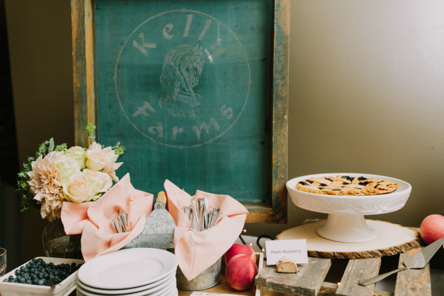 Sweet & Snuggly Garden Gathering – Photo by Let's Frolic Together